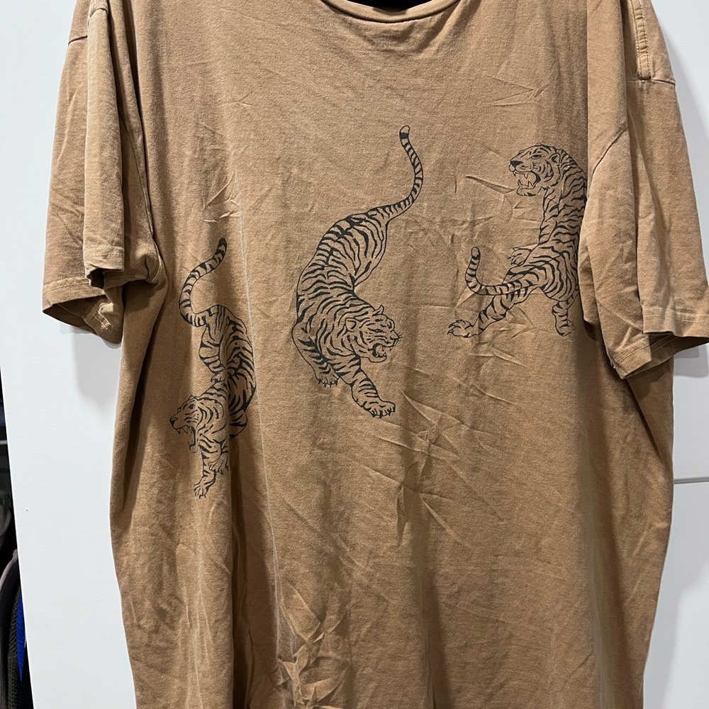 Urban Outfitters Tan Tee with Tiger Design